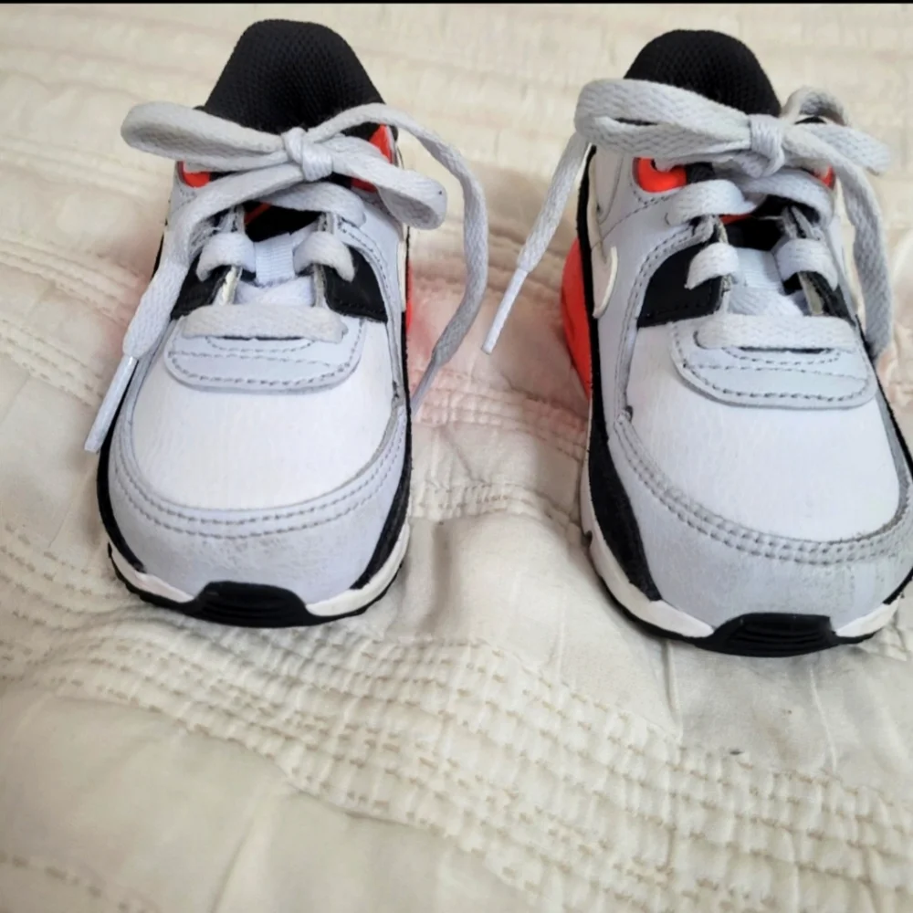 Nike Air Max 90 Toddler Sneakers size 6C